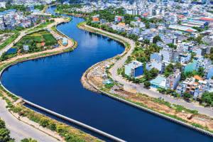 Tuyến kênh Tham Lương - Bến Cát - rạch Nước Lên có vai trò quan trọng trong việc cải thiện môi trường, tiêu thoát nước và chỉnh trang hạ tầng đô thị TP.HCM. Ảnh minh họa: Hoài Tâm