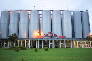 SCIC sẽ bán toàn bộ vốn tại nhiều doanh nghiệp có quỹ đất, thương hiệu, vị thế thị trường và hiệu quả kinh doanh tốt. Ảnh minh họa: Song Lê