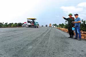 Đơn vị được xếp loại “Giải ngân rất tốt” khi có tổng điểm chỉ tiêu từ 90 điểm trở lên và tỷ lệ giải ngân bằng hoặc cao hơn mức bình quân chung cả nước trong cùng kỳ chấm điểm. Ảnh: Lê Tiên