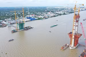 Cần phát triển các kênh huy động vốn dài hạn cho lĩnh vực hạ tầng giao thông bởi đặc thù của những dự án này là nhu cầu vốn lớn, thời gian xây dựng và hoàn vốn kéo dài 