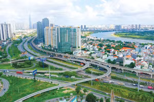 TP.HCM tái cấu trúc không gian phát triển theo mô hình đô thị đa cực với 5 cực động lực, 5 trung tâm vệ tinh nhằm tối ưu hóa nguồn lực và tránh mở rộng dàn trải. Ảnh: Lê Tiên