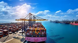 Cán cân thương mại tháng 9 thặng dư trở lại sau 9 tháng liên tiếp nhập siêu, với mức xuất siêu 1,27 tỷ USD.