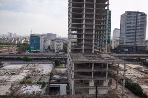 Phó Thủ tướng Thường trực Chính phủ Phạm Gia Túc yêu cầu khẩn trương cập nhật, rà soát, tổng hợp phân loại và đề xuất giải pháp tháo gỡ khó khăn, vướng mắc cho các dự án tồn đọng, kéo dài.