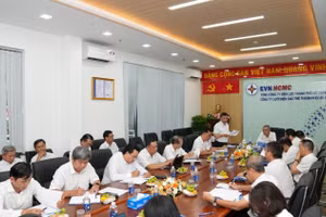 Toàn cảnh buổi làm việc giữa lãnh đạo EVNHCMC và Công ty Lưới điện Cao thế TP.HCM.