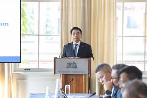 Phó Thủ tướng Nguyễn Văn Thắng phát biểu khai mạc Chương trình Lãnh đạo Việt Nam (VLP) 2026 tại Đại học Columbia, New York, Hoa Kỳ - Ảnh: chinhphu.vn/Đức Tuân