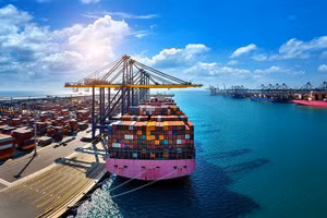 Cán cân thương mại tháng 9 thặng dư trở lại sau 9 tháng liên tiếp nhập siêu, với mức xuất siêu 1,27 tỷ USD.