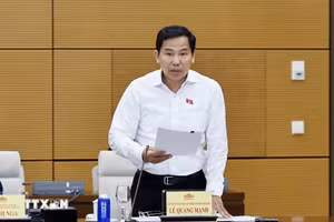 Tổng thư ký Quốc hội, Chủ nhiệm Văn phòng Quốc hội Lê Quang Mạnh phát biểu. (Ảnh: Doãn Tấn/TTXVN)