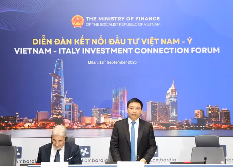 Bộ trưởng Bộ Tài chính Nguyễn Văn Thắng phát biểu tại Diễn đàn Kết nối đầu tư Việt Nam - Italia 2025