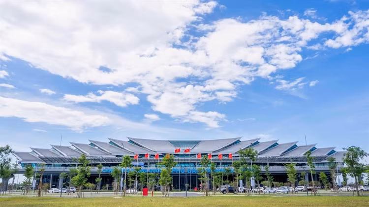 Huế đề xuất nâng công suất sân bay Phú Bài lên 7 triệu hành khách/năm
