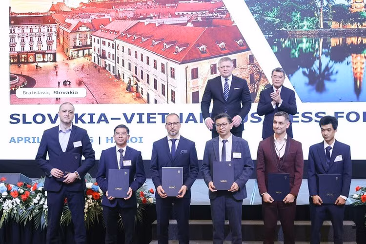 Kết nối 400 doanh nghiệp Việt Nam - Slovakia: Mở làn sóng hợp tác kinh tế mới
