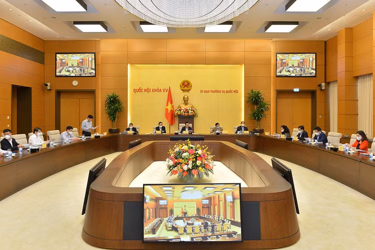 Chủ tịch Quốc hội Vương Đình Huệ làm việc với Văn phòng Quốc hội sáng ngày 18/10/2021 về công tác chuẩn bị Kỳ họp thứ Hai, Quốc hội Khóa XV - ảnh Thành Chung