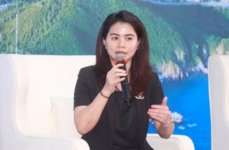 Bà Hoàng Thu Hằng - Phó cục trưởng Cục Quản lý nhà và thị trường bất động sản thuộc Bộ Xây dựng
