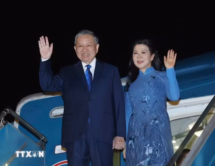 Tổng Bí thư, Chủ tịch nước Tô Lâm và Phu nhân Ngô Phương Ly rời Hà Nội, lên đường thăm Đan Mạch, EU và Bỉ - Ảnh: TTXVN