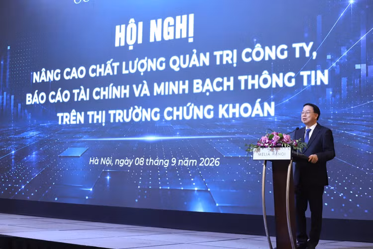 Thứ trưởng Bộ Tài chính Nguyễn Đức Chi phát biểu tại Hội nghị