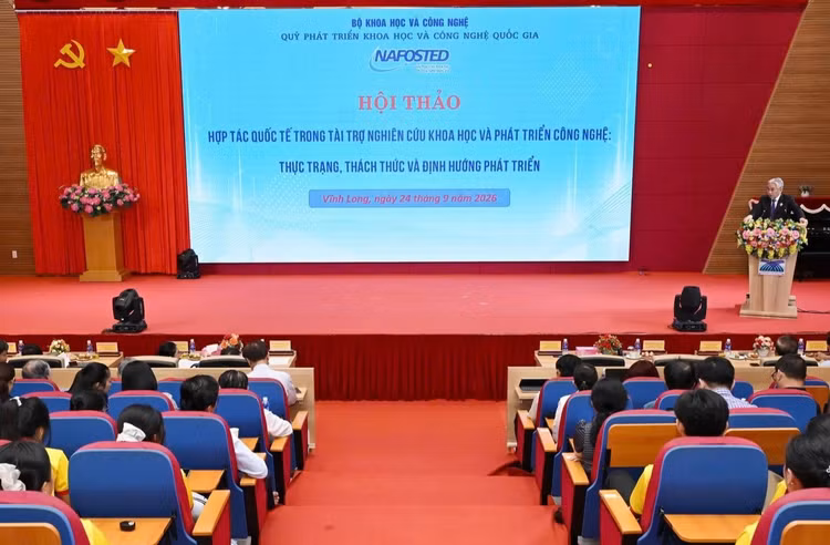 Hội thảo “Hợp tác quốc tế trong tài trợ nghiên cứu khoa học và phát triển công nghệ: Thực trạng, thách thức và định hướng phát triển” - Ảnh: chinhphu.vn/TG