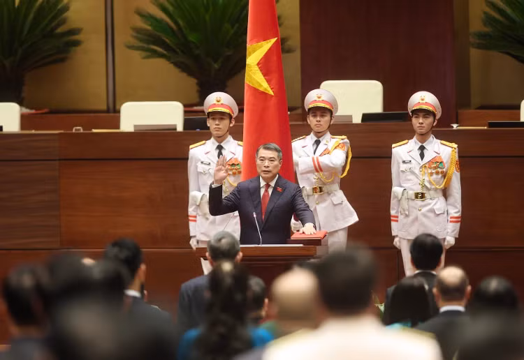 Đồng chí Lê Minh Hưng được bầu giữ chức Thủ tướng Chính phủ