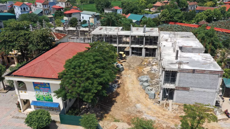 Các gói thầu chính của 9 dự án đầu tư trường phổ thông nội trú liên cấp cho các xã biên giới tại Tuyên Quang vừa hoàn tất lựa chọn nhà thầu theo hình thức chỉ định thầu. Ảnh minh họa: Nhã Chi