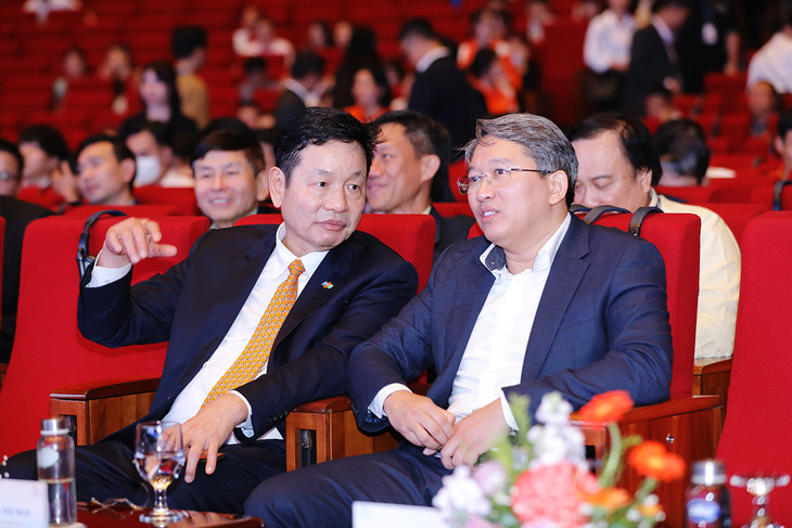 Ông Trương Gia Bình cho rằng, nguồn nhân lực AI vô cùng quý giá cho tương lai