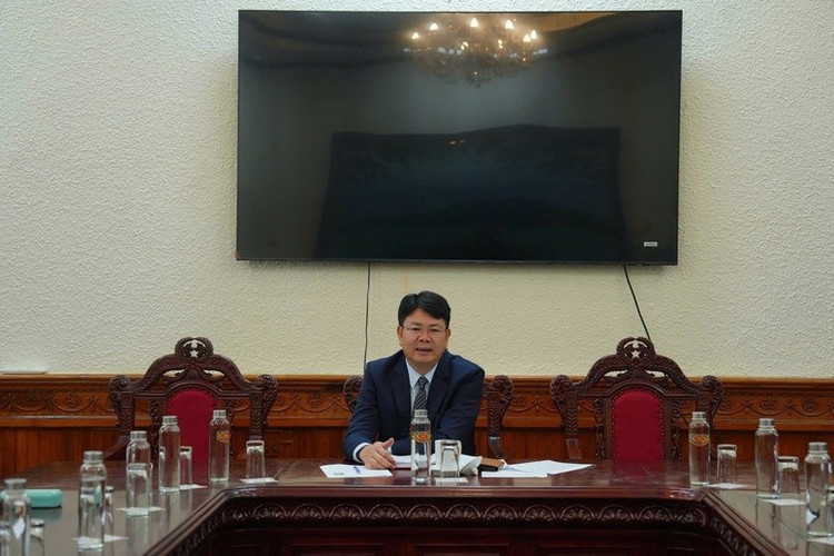 Thứ trưởng Bộ Tư pháp Nguyễn Thanh Tịnh chủ trì cuộc họp - Ảnh: VGP/DA