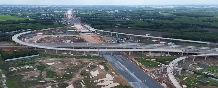 Phấn đấu thông xe tuyến chính Dự án cao tốc Biên Hòa - Vũng Tàu trong năm 2025.