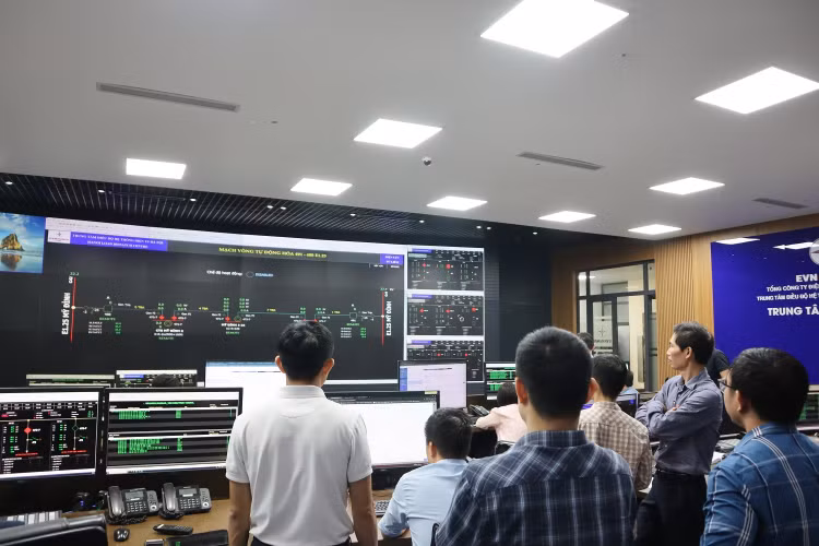 EVNHANOI đưa lưới điện Thủ đô tiến vào kỷ nguyên tự vận hành thông minh