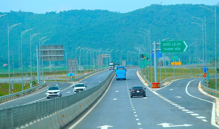 Cao tốc Mai Sơn - QL45 được đầu tư bằng nguồn vốn ngân sách Nhà nước