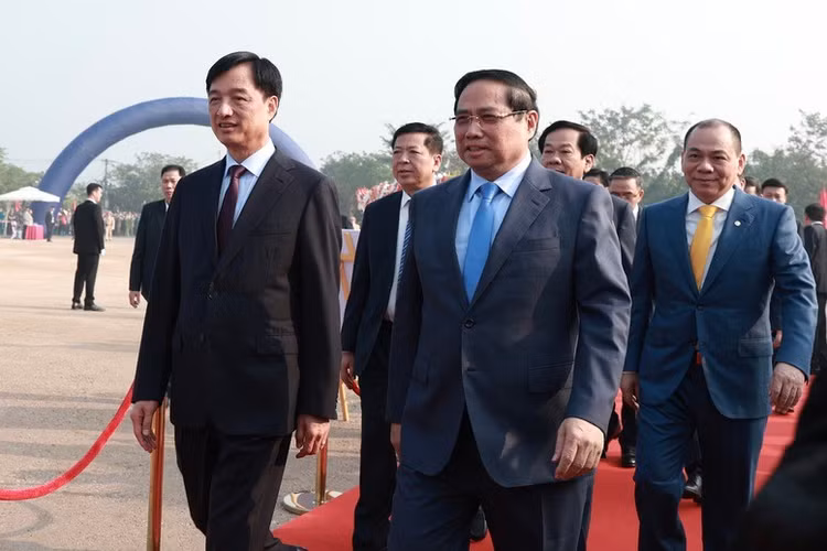 Thủ tướng Chính phủ Phạm Minh Chính, Bí thư Thành ủy Hà Nội Nguyễn Duy Ngọc dự Lễ khởi công dự án đầu tư xây dựng khu đô thị thể thao Olympic (xã Thượng Phúc, thành phố Hà Nội) - Ảnh: VGP/Nhật Bắc