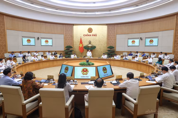 Thủ tướng Chính phủ Lê Minh Hưng chủ trì phiên họp Chính phủ thường kỳ tháng 7/2026 - Ảnh: VGP/Nhật Bắc