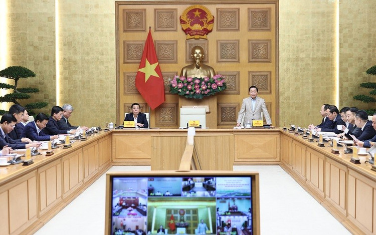 Phó Thủ tướng Trần Hồng Hà điều hành phiên họp - Ảnh: VGP/Minh Khôi