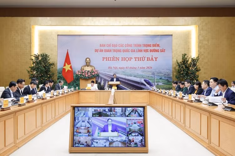 Thủ tướng Phạm Minh Chính, Trưởng Ban Chỉ đạo các công trình trọng điểm, dự án quan trọng quốc gia lĩnh vực đường sắt chủ trì phiên họp thứ 7 của Ban Chỉ đạo - Ảnh: VGP/Nhật Bắc