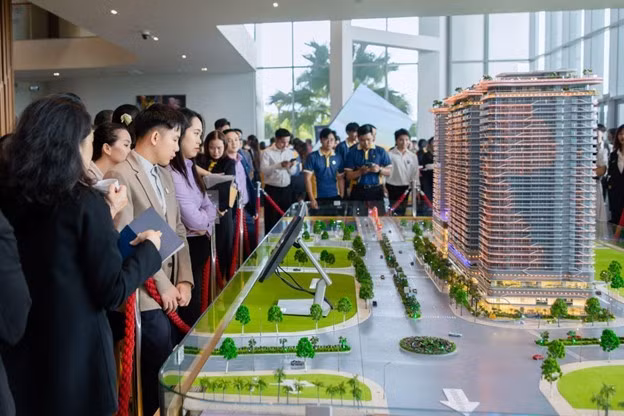 Lễ ra mắt chính thức dự án biểu tượng kế bên Cầu Rồng - The Legend Danang