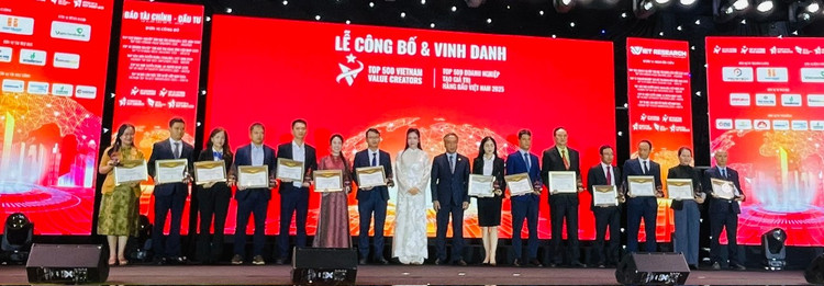 Công bố và vinh danh TOP 500 DN tạo giá trị hàng đầu Việt Nam 2025 (VALUE500)