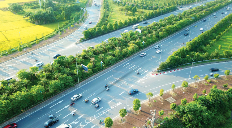 Việc sửa đổi, bổ sung một số quy định tại các nghị định liên quan tới thi hành Luật PPP sẽ tháo gỡ vướng mắc thực tiễn, tạo điều kiện thu hút vốn tư nhân đầu tư vào phát triển kết cấu hạ tầng. Ảnh: Lê Tiên