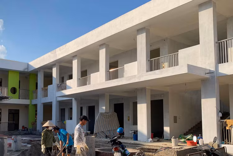 Công ty TNHH Xây dựng Phát triển Miền Nam đang cùng lúc thi công nhiều gói thầu xây lắp dân dụng trên địa bàn tỉnh An Giang. Ảnh minh họa: Nhã Chi