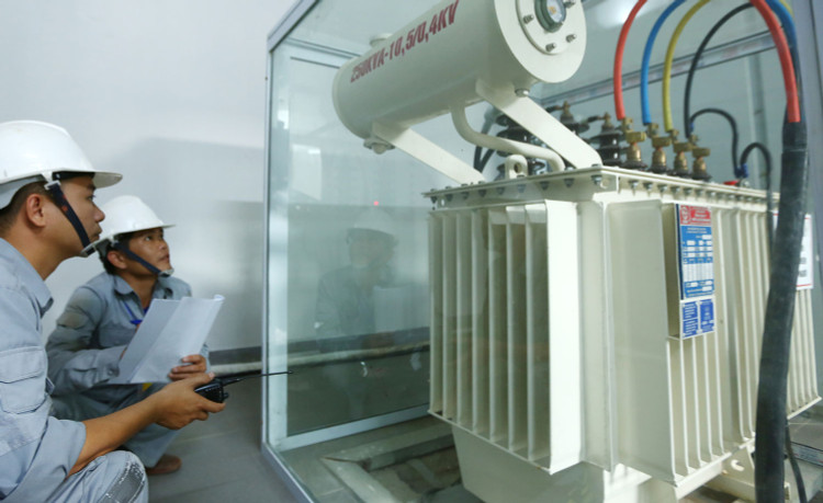 Gói thầu số 13 Xây lắp và lắp đặt đường dây, trạm biến áp - giai đoạn 1 thuộc Dự án Chung cư sông Cà Ty, TP. Phan Thiết, Bình Thuận có giá 15,891 tỷ đồng. Ảnh minh họa: Nhã Chi