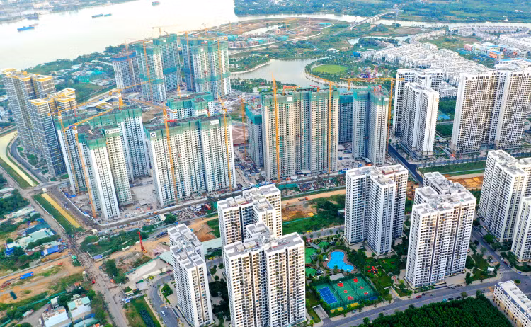 Việc tháo gỡ khó khăn trong triển khai thực hiện dự án bất động sản đã có nhiều chuyển biến tích cực. Ảnh: Lê Tiên