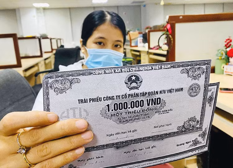 Bộ Tài chính đề xuất bổ sung quy định cho phép doanh nghiệp được thay đổi kỳ hạn, hoán đổi trái phiếu đã phát hành. Ảnh: Song Lê