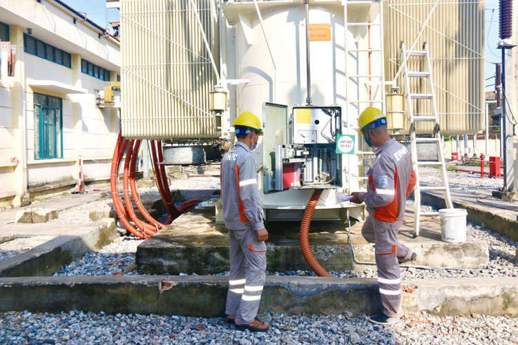 EVNNPC xây dựng kế hoạch sớm đưa vào vận hành các công trình lưới điện mới, nâng cấp, cải tạo lưới điện với việc khởi công gần 90 dự án, đóng điện 86 dự án lưới điện 110kV