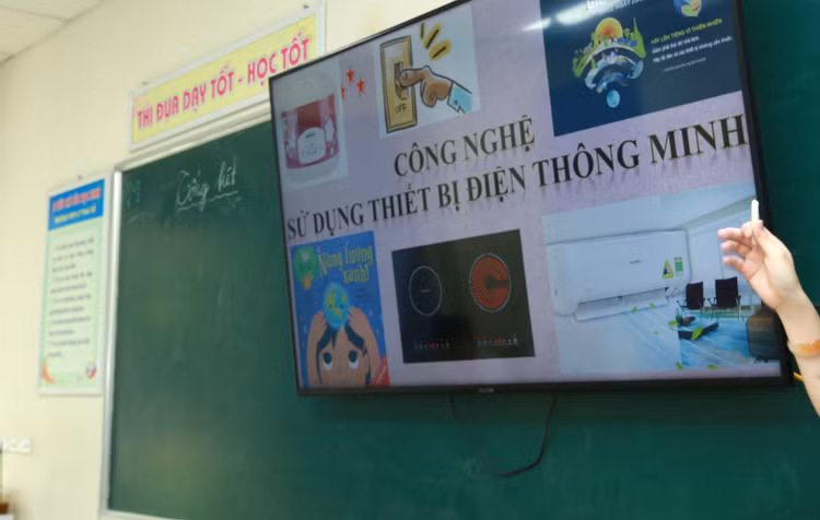 Gói thầu số 04MS Mua sắm thiết bị dạy học thuộc Dự án Mua sắm trang thiết bị dạy và học tối thiểu lớp 2, lớp 3 và lớp 6 tại Phú Hòa, Phú Yên dự kiến đóng thầu ngày 20/11/2024. Ảnh minh họa: Nhã Chi