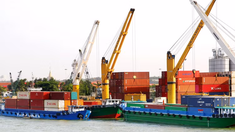 Chính phủ đặt mục tiêu tăng trưởng GDP năm 2021 đạt 6,5%. Ảnh: Lê Tiên