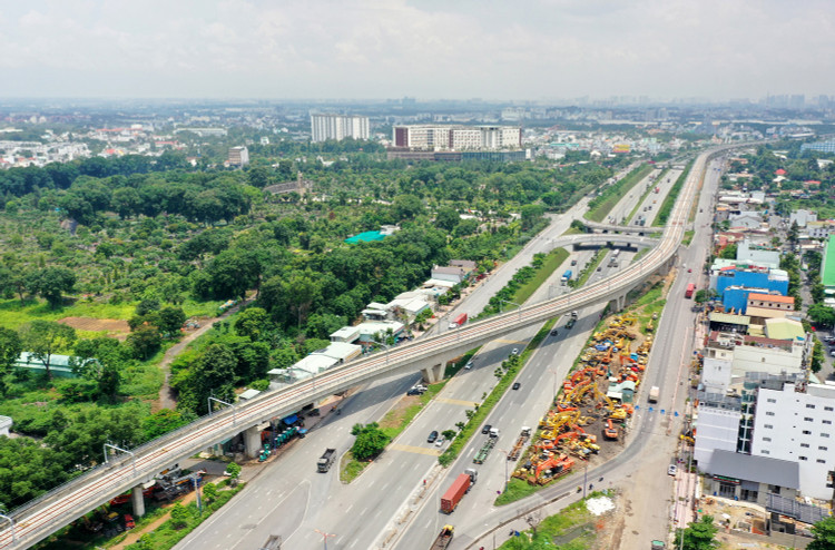 UBND TP.HCM xác định tổng nhu cầu vốn đầu tư công năm 2024 từ nguồn ngân sách địa phương là hơn 55.225 tỷ đồng. Ảnh: Lê Tiên