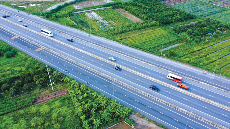 Luật PPP được sửa đổi theo hướng bãi bỏ quy định về hạn mức quy mô tối thiểu để các cơ quan chủ động, linh hoạt khi áp dụng phương thức PPP trong từng dự án cụ thể. Ảnh: Lê Tiên