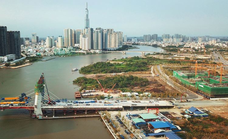 Tính đến ngày 15/7/2020, khối lượng giải ngân vốn đầu tư
công của TP.HCM đạt 18.836 tỷ đồng, đạt 45,18% kế hoạch vốn đã giao. Ảnh: Lê
Tiên