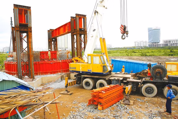 Đến 30/11/2021, ước giải ngân vốn ODA, vốn vay ưu đãi của nhà tài trợ nước ngoài đạt 21,51% kế hoạch Thủ tướng Chính phủ giao. Ảnh: Lê Tiên