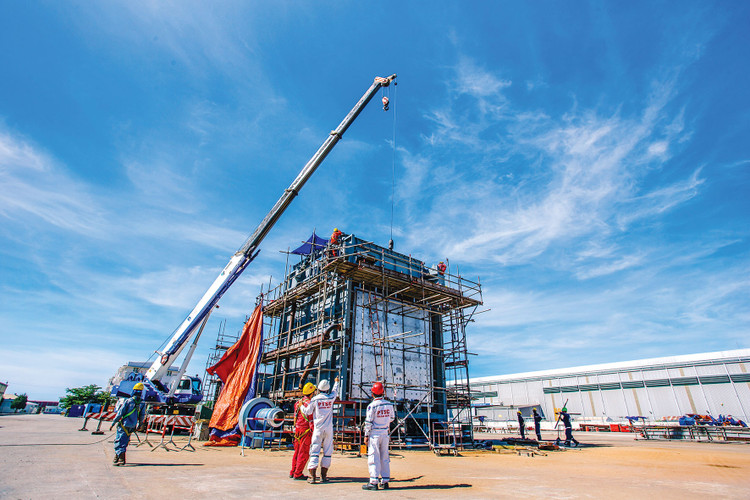 Quy định tại Luật Đấu thầu (sửa đổi) giúp doanh nghiệp chủ động được kế hoạch kinh doanh, đầu tư, sáng tạo và năng động hơn trong quá trình hoạt động. Ảnh: Nhã Chi