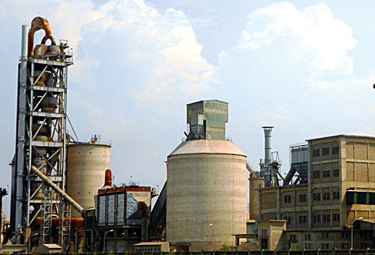 Tài sản hình thành trong tương lai của Dự án Đầu tư xây dựng Nhà máy Xi măng lò quay Áng Sơn được thế chấp bảo đảm cho nghĩa vụ trả nợ vay của Cosveco 6. Ảnh: Khánh Giang