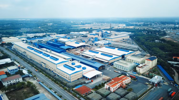 Tính đến 15/12/2022, tổng số tiền miễn, giảm, gia hạn thuế, phí và tiền thuê đất đã thực hiện đạt khoảng 193,4 nghìn tỷ đồng, bằng 82% chỉ tiêu. Ảnh: Lê Tiên