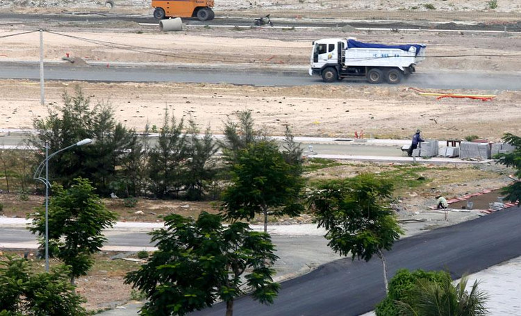 Công ty TNHH Minh Phương trúng Gói thầu số 5 thuộc Dự án Đường trục Bắc - Nam Khu Đại học Phố Hiến (đoạn từ xã Trung Nghĩa đến tuyến đường trục phía Nam) với giá 118,144 tỷ đồng. Ảnh minh họa: Nhã Chi