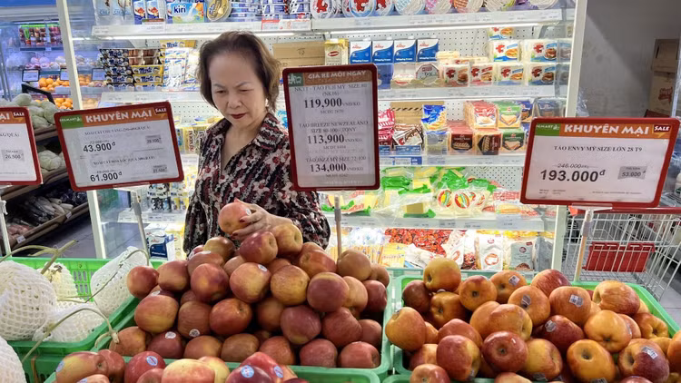 6 tháng đầu năm 2025, 8/11 nhóm hàng có CPI bình quân tăng. Ảnh minh họa