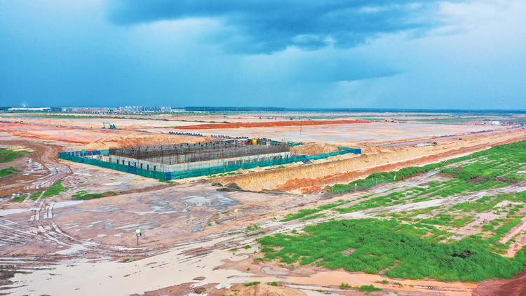 Quy định về tỷ lệ nộp ngân sách nhà nước tối thiểu góp phần sàng lọc, lựa chọn được nhà đầu tư có năng lực, giúp Nhà nước khai thác hiệu quả địa tô chênh lệch từ thực hiện dự án sử dụng đất. Ảnh: Lê Tiên